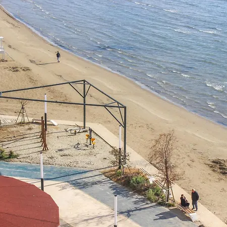 Azure Coast Appartamento Durrës